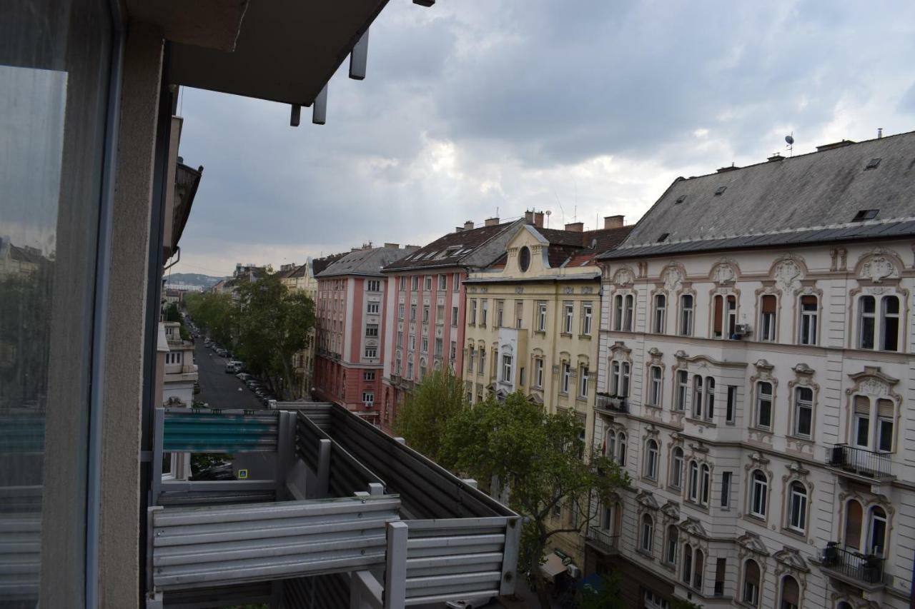 Heroes Hostel